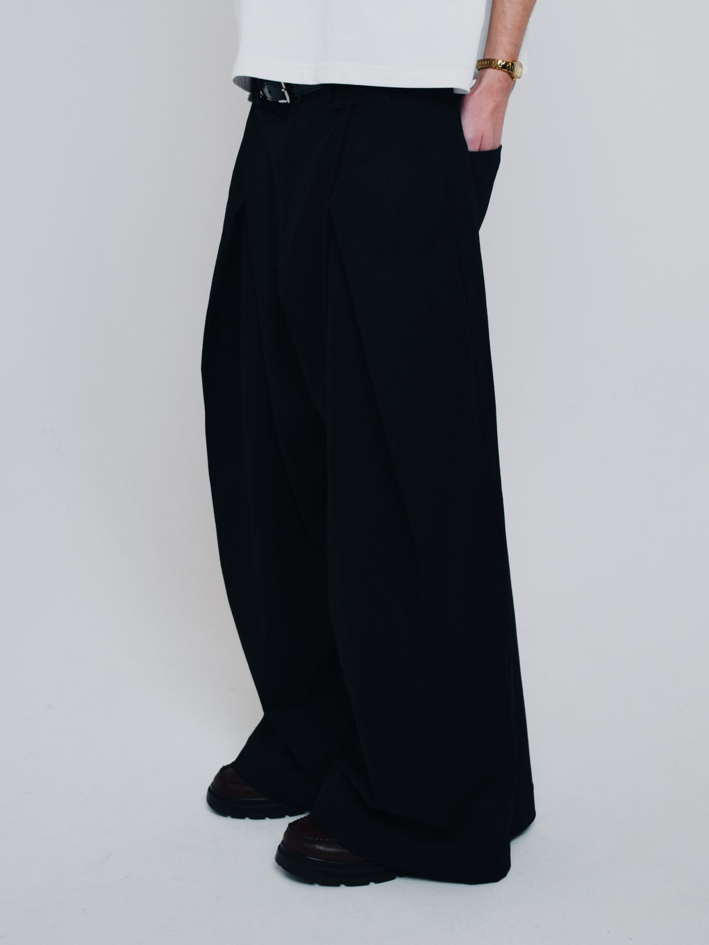 Fall Pleated Trouser (Black)